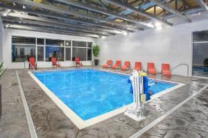 Comfort Suites Kingston Central, Kingston