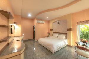 Martina Hotel (SHA Extra Plus), Surin