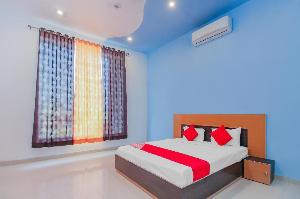 OYO 76842 The Royal's Inn, Aligarh