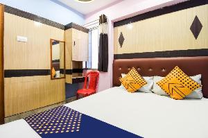 SPOT ON DGR061 Swayamwar Vatika, Deoghar