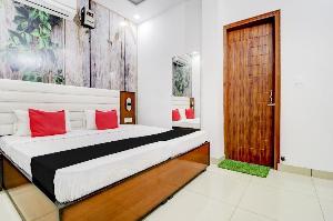 Capital O 79471 Hotel Sekhon, Patiala