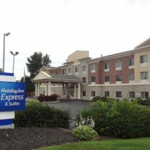 Holiday Inn Express & Suites Indianapolis North - Carmel