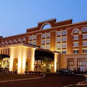 Hotels near Harv Arena at Mountaineer - Mountaineer Casino Resort