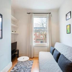 Bright & Cosy 1-Bed Apartment in Stoke Newington