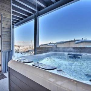Private Hot Tub-Luxury 4 Bedroom in Canyons Village townhouse