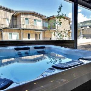 Private Hot Tub 4 Bedroom Residence in Canyons Village townhouse