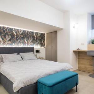 Charming modern-glam apartment in Central Athens!