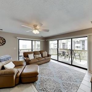 Colony Corner Condo with Pool - 5 Minutes to Beach condo