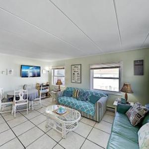 Renovated Sherwood West Condo - 400 ft to the Beach! condo