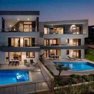 Amazing home in Zidarici with Outdoor swimming pool WiFi and 6 Bedrooms