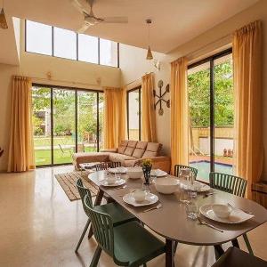 StayVista's Greenwoods Villa 1 - City-Center Villa with Private Pool Terrace Lift & Carrom Board