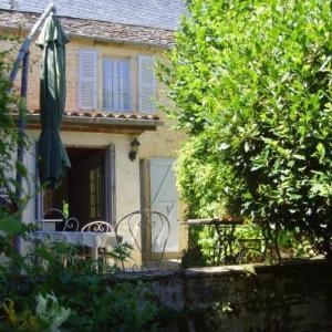 Gîte Salignac-Eyvigues 3 pièces 5 personnes - FR-1-616-38