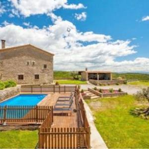 Villa in Montmajor Sleeps 17 with Pool