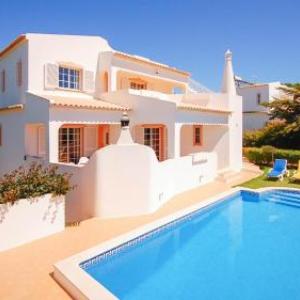 Villa in Gale de Cima Sleeps 9 with Pool Air Con and WiFi