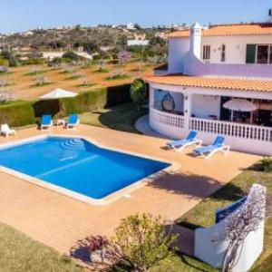 Villa in Sesmarias Sleeps 7 with Pool Air Con and WiFi