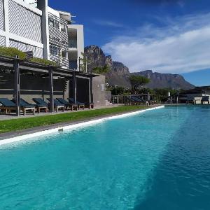 Camps Bay studio apartment - The Crystal