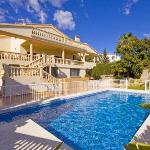 VILLA MODERNA Y ELEGANTE EN CALPE CON PISCINA