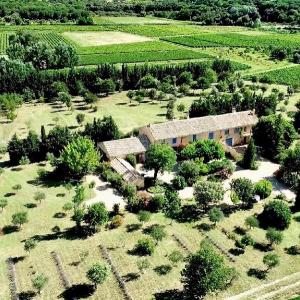 Provence Le Mas des Lavandes - unit Tilleul with pool in the middle of nature