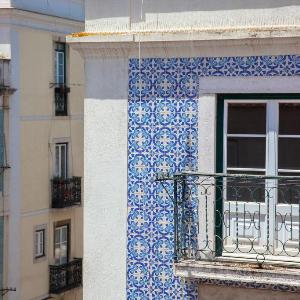 Alfama Sunny & Typical Apartment By TimeCooler