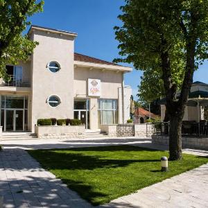 Fabulous Studio Apartment in Hotel Vukov Most