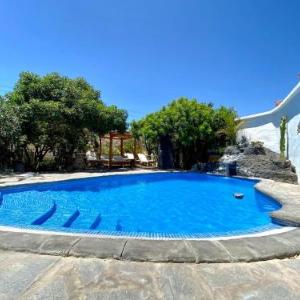 Casa rural con estupenda vista al mar y piscina en Arico-Grande