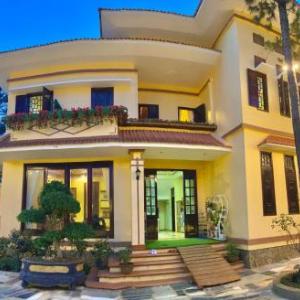 HeniSi Homestay Măng Đen Villa