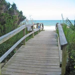 Spacious Beachfront Suite in Myrtle Beach - One Bedroom Suite #1