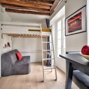 Lovely Mezzanine Studio in the Heart of Paris