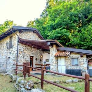 Countryside Cottage in Montorfano near Lake