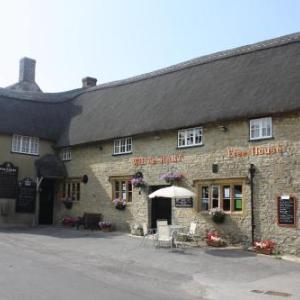 Apartment in grounds of picturesque thatched Pub