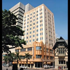 Albany Hotel