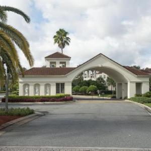 Elegant One Bedroom Villa along a Scenic Fountain Lake in Kissimmee