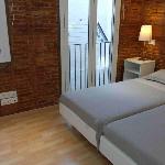 Entire house - 2-bedroom Apartment In The Old Town Barcelona