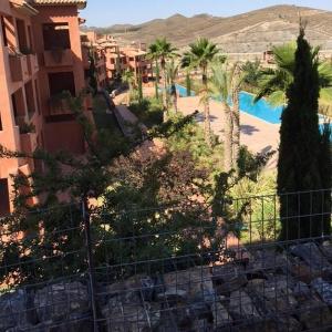 Appartement direct on the golf course and swimmingpool