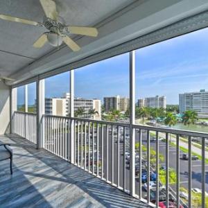 Bright Naples Condo with Pool - Walk to Beach!