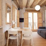 Cozy El Born Flat Near Picasso Museum Barcelona