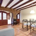 Cozy Family Apartment Near Las Ramblas