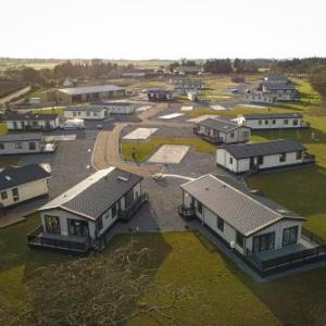 Saltire Lodge 35 with Hot Tub at 5 Star Resort