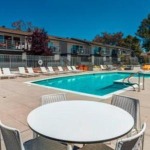 Urban Flat Apartments @ Foster City