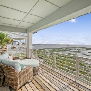 Waterfront Enchantment - Bay-View Home & Casita home