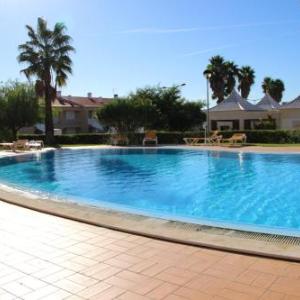 Charming Apartment in Vilamoura with Shared Pool - 70 m²