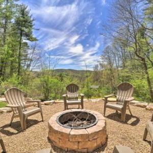 Woodsy Getaway with Hot Tub Deck and Mtn Views!