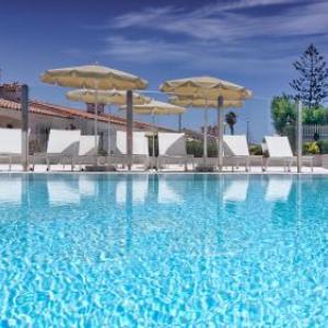 Bungalows Adonis