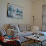 Delightful Lake View 1 Bedroom in JLT Dubai