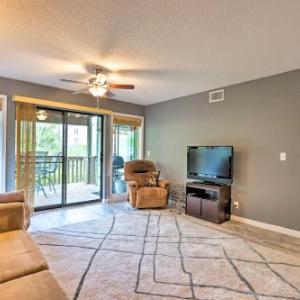 Lake Ozark Condo with Community Pool and Hot Tub!