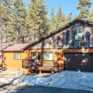 Snow Crest Cabin - 1909 by Big Bear Vacations