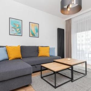 Navalis Apartments with Parking in Gdynia by Noclegi Renters