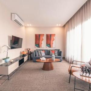 Fully Serviced Apartment at Regatta Living - 3B