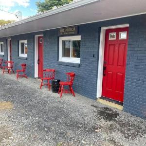Murphys Law Inn 4