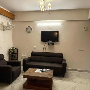 Spacious studio apartment at DLF MyPad - B2-918
